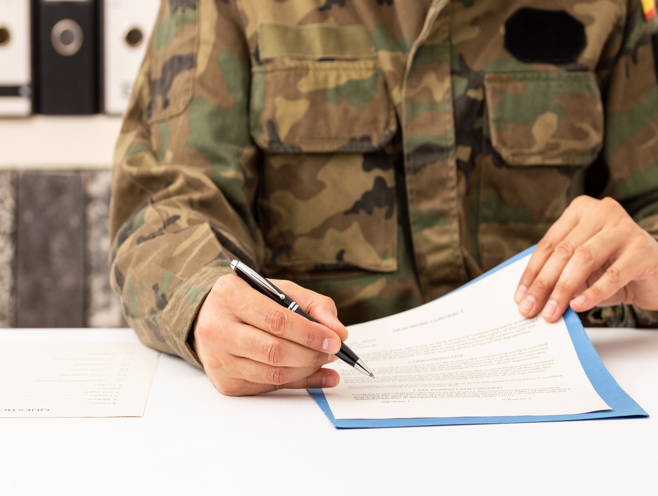 être volontaire dans l'armée