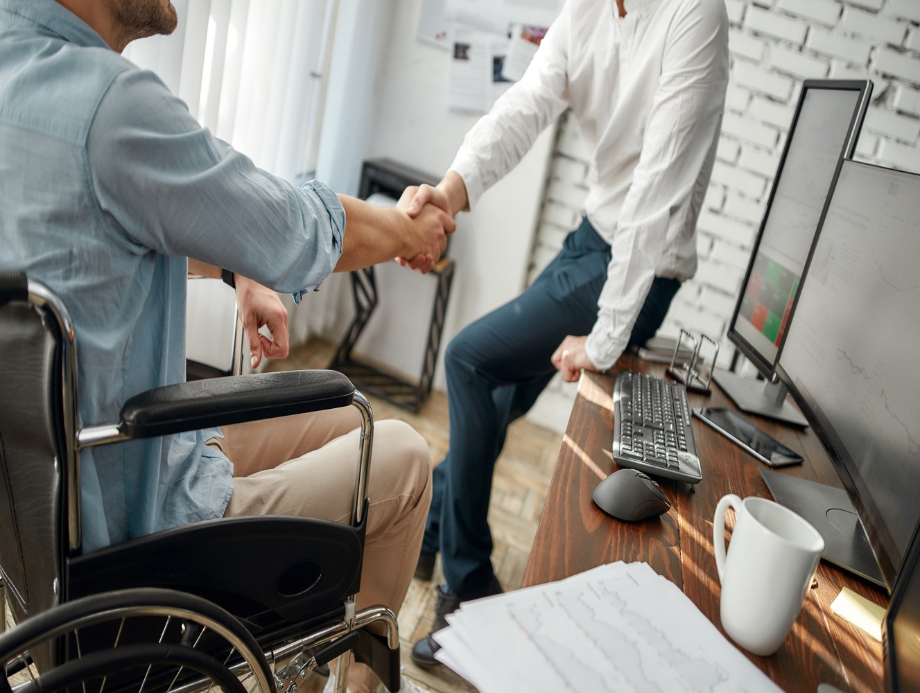 Cumul pension invalidité et salaire : comment ça marche ? Quels sont les seuils et les montants en vigueur ?
