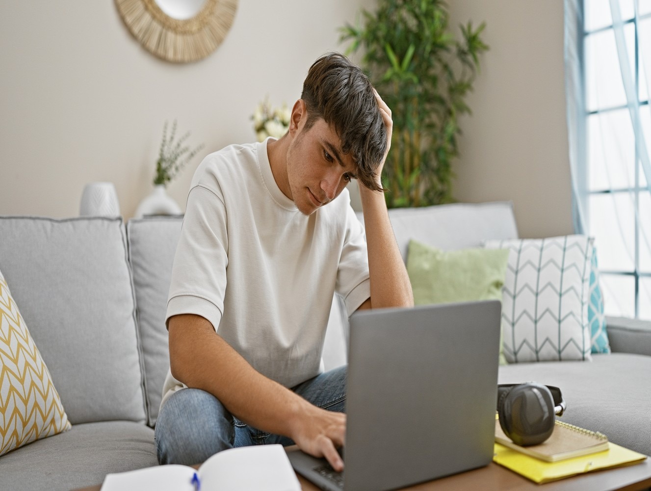 Cumul bourse Crous et travail conditions, calculs et exceptions AideSociale.fr