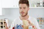 Chèque alimentaire étudiant 2025 : qui pourra bénéficier de cette carte prépayée ?