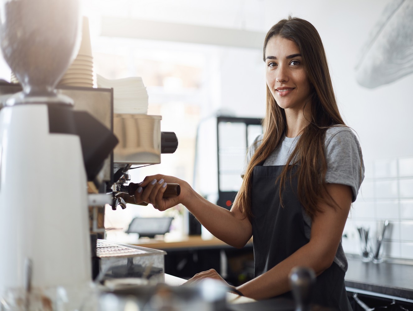 Job d’été étudiant : quelles conséquences sur vos aides sociales (bourse, APL, RSA…) ?