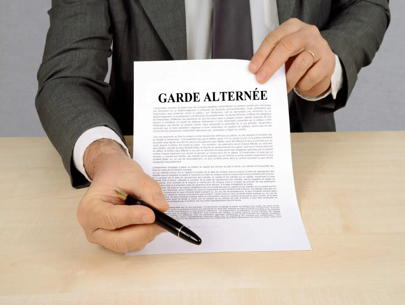 Modèle d'attestation de garde alternée